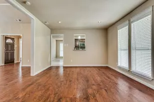 7701 Salzburg Dr, Rowlett, TX 75089 - Photo 3