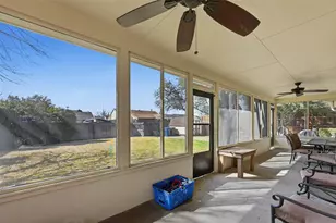 1017 Lesa Ln, Garland, TX 75042 - Photo 21