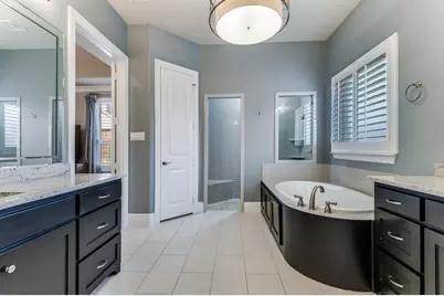 647 Fountainview Drive, Irving, TX 75039 - Photo 23