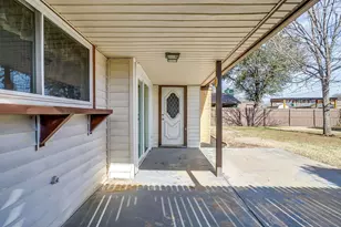 500 Berkshire Ct, Burleson, TX 76028 - Photo 35