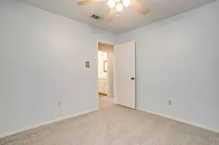 500 Berkshire Ct, Burleson, TX 76028 - Photo 29