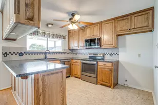 500 Berkshire Ct, Burleson, TX 76028 - Photo 15