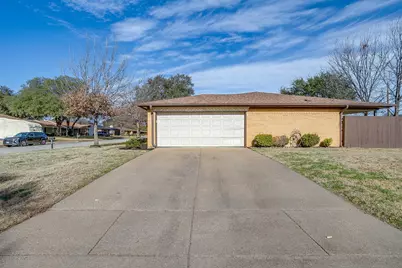 500 Berkshire Court, Burleson, TX 76028 - Photo 5