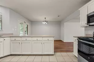 1118 Bagby Ave, Waco, TX 76706 - Photo 9