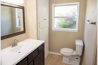 1840 Junius Street, Fort Worth, TX 76103 - Photo 5