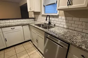 1840 Junius St, Fort Worth, TX 76103 - Photo 9