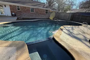 21 Devonshire Dr, Bedford, TX 76021 - Photo 21