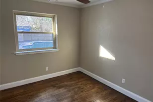 21 Devonshire Dr, Bedford, TX 76021 - Photo 17