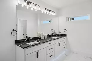 918 N Tatum Ave, Dallas, TX 75211 - Photo 25