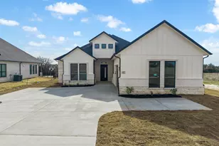 19071 White Bluff Dr, Whitney, TX 76692 - Photo 39