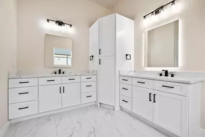 19071 White Bluff Drive, Whitney, TX 76692 - Photo 17