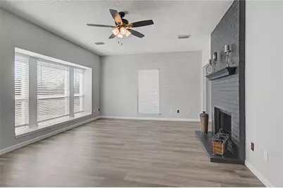 718 Argone Court, Euless, TX 76039 - Photo 5