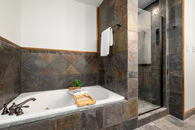 10550 Berry Knoll Drive, Dallas, TX 75230 - Photo 15