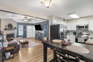 432 Post Oak Ln, Burleson, TX 76028 - Photo 7