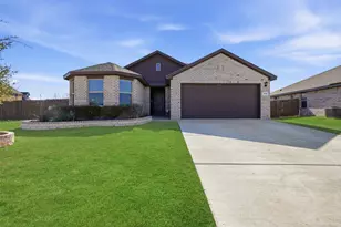 816 Durango Ln, Cleburne, TX 76033 - Photo 1
