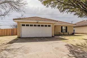 1232 Nelson Pl, Burleson, TX 76028 - Photo 1