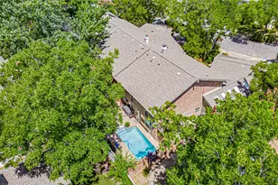 2410 S Graham Dr, Arlington, TX 76013 - Photo 35