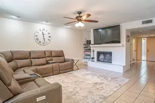 2410 S Graham Dr, Arlington, TX 76013 - Photo 7