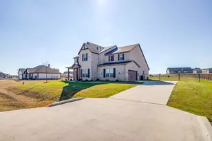 153 Misty Mountain Ln, Rhome, TX 76078 - Photo 3
