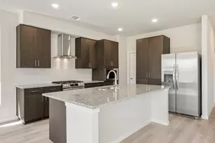 2814 Ocean Dr, Lancaster, TX 75146 - Photo 9