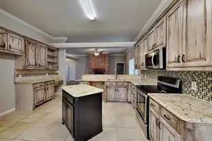 709 W Park Dr, Keller, TX 76248 - Photo 5