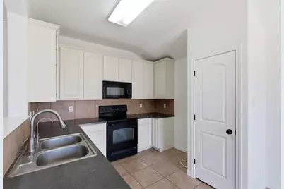 1613 Grassy View Drive, Fort Worth, TX 76177 - Photo 9