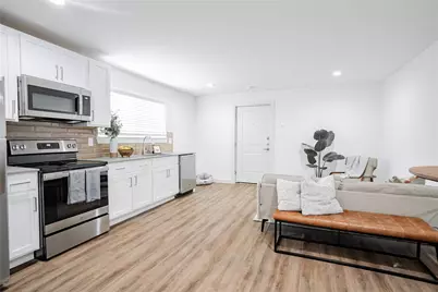 125 E 8th Street #205, Dallas, TX 75203 - Photo 7