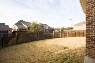 1008 Peacock, Carrollton, TX 75007 - Photo 39