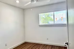 125 E 8th St, Dallas, TX 75203 - Photo 7