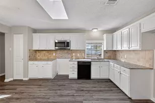 701 Harrison Ln, Hurst, TX 76053 - Photo 23