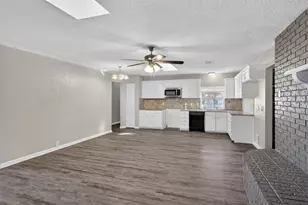 701 Harrison Ln, Hurst, TX 76053 - Photo 15