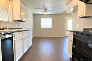 7312 Marlborough Dr W, Fort Worth, TX 76134 - Photo 5