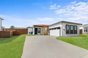 3877 Sam Cir, Dallas, TX 75233 - Photo 1