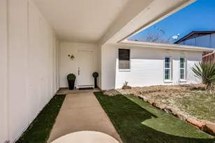 2403 Vassar Ct, Arlington, TX 76015 - Photo 3