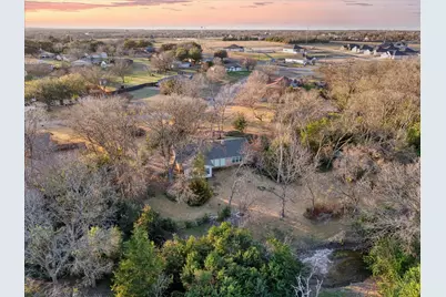 805 Evelyn Drive, Lorena, TX 76655 - Photo 35