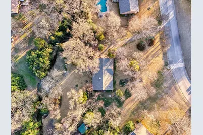 805 Evelyn Drive, Lorena, TX 76655 - Photo 33