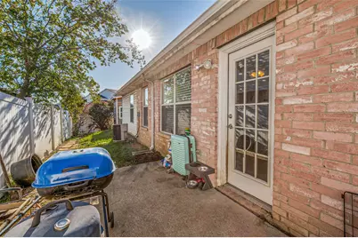 4372 Onyx Drive, Carrollton, TX 75010 - Photo 33