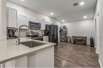 4372 Onyx Drive, Carrollton, TX 75010 - Photo 5