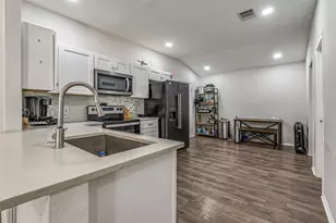 4372 Onyx Dr, Carrollton, TX 75010 - Photo 5