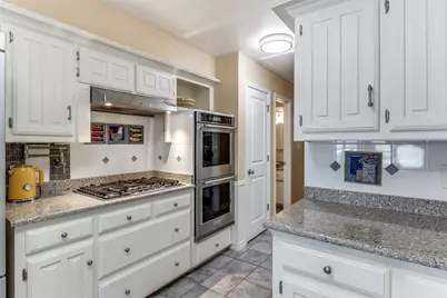 8721 Lacrosse Drive, Dallas, TX 75231 - Photo 17