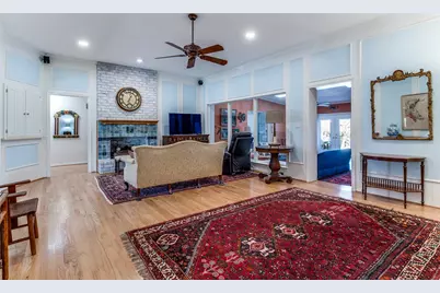 8721 Lacrosse Drive, Dallas, TX 75231 - Photo 11