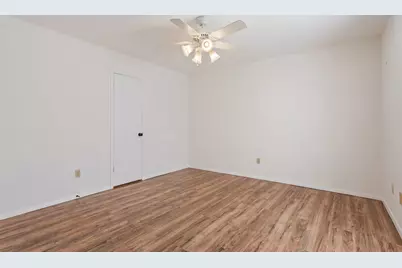 7857 Fairway Rd, Woodway, TX 76712 - Photo 11