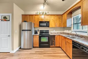 2410 S 2nd St, Waco, TX 76706 - Photo 11