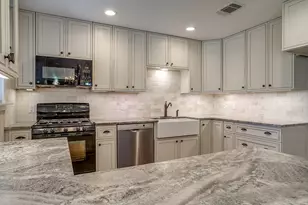 1219 John Reagan St, Benbrook, TX 76126 - Photo 15