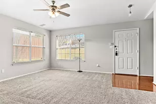 2039 Diamond Ridge Dr, Carrollton, TX 75010 - Photo 3