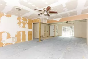 5001 Meadowbrook Dr, Fort Worth, TX 76103 - Photo 5