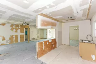 5001 Meadowbrook Dr, Fort Worth, TX 76103 - Photo 9