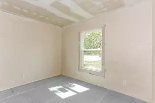 5001 Meadowbrook Dr, Fort Worth, TX 76103 - Photo 13