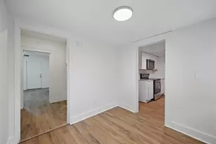 906 E Houston St, Sherman, TX 75092 - Photo 9