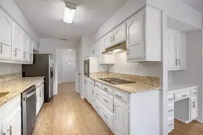 814 Oakbluff Drive, Lancaster, TX 75146 - Photo 15